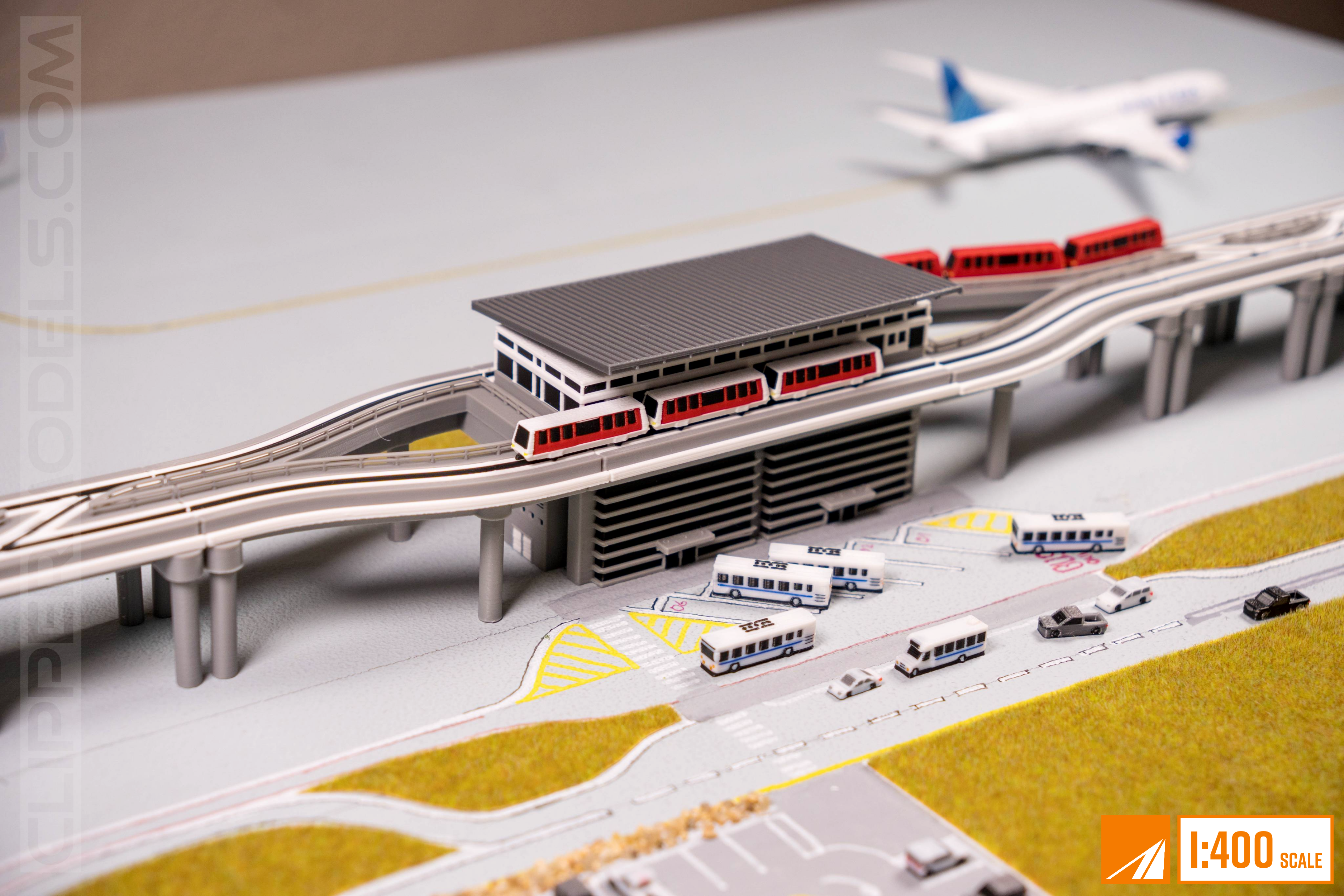 1:400 Automatic People Mover Train (APM - Airtrain, Contemporary)