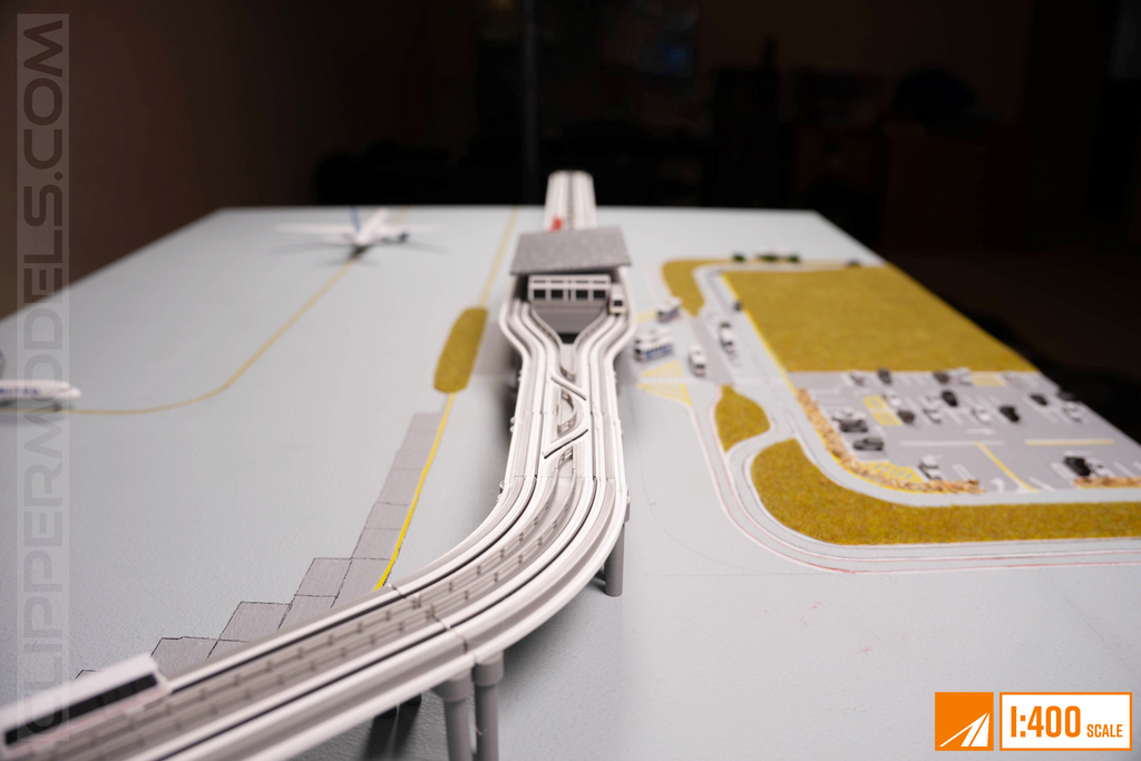 1:400 Automatic People Mover Train (APM - Airtrain, Contemporary)