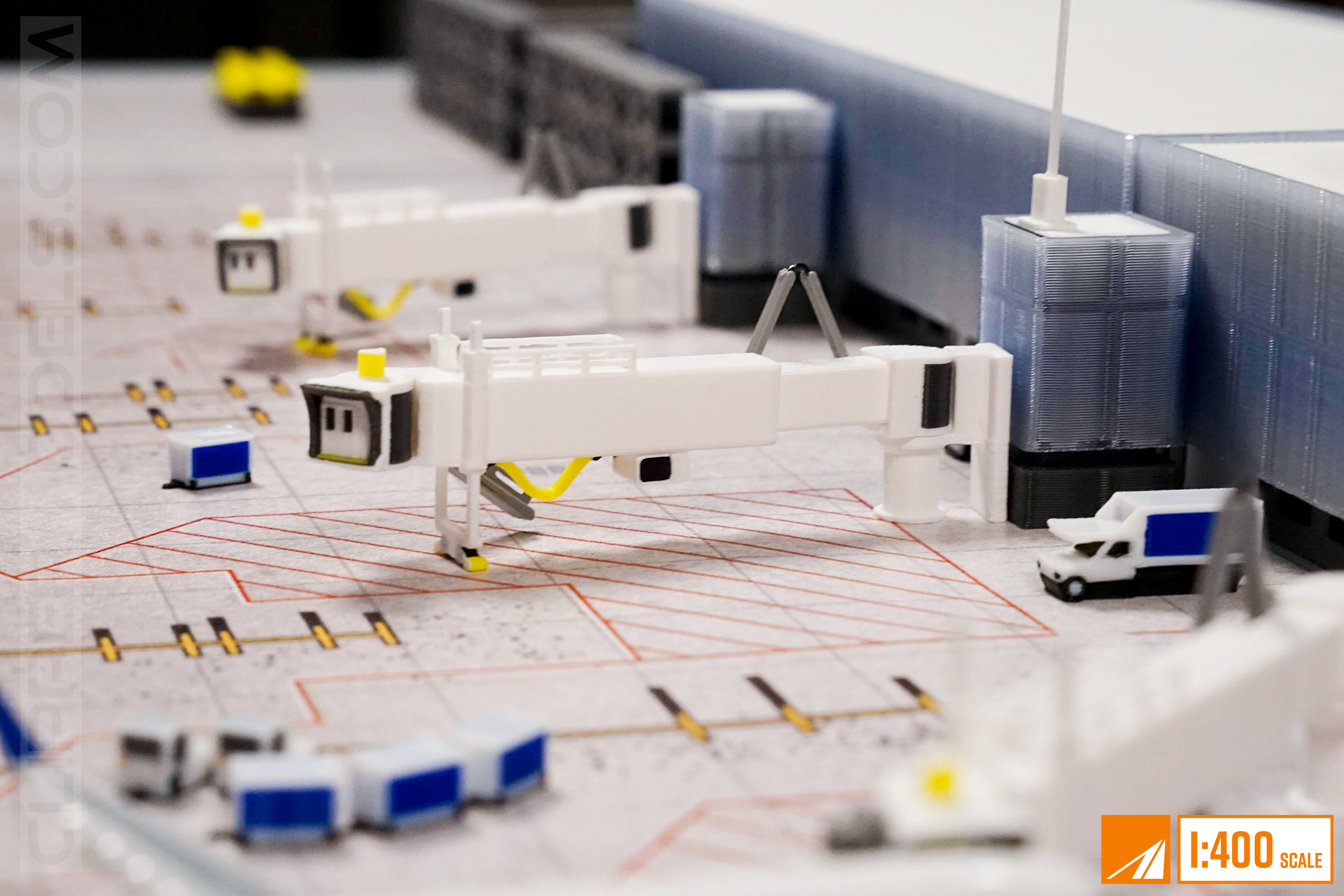 1:400 Jetbridge Hub for Terminal | Fixed Link Jetbridge