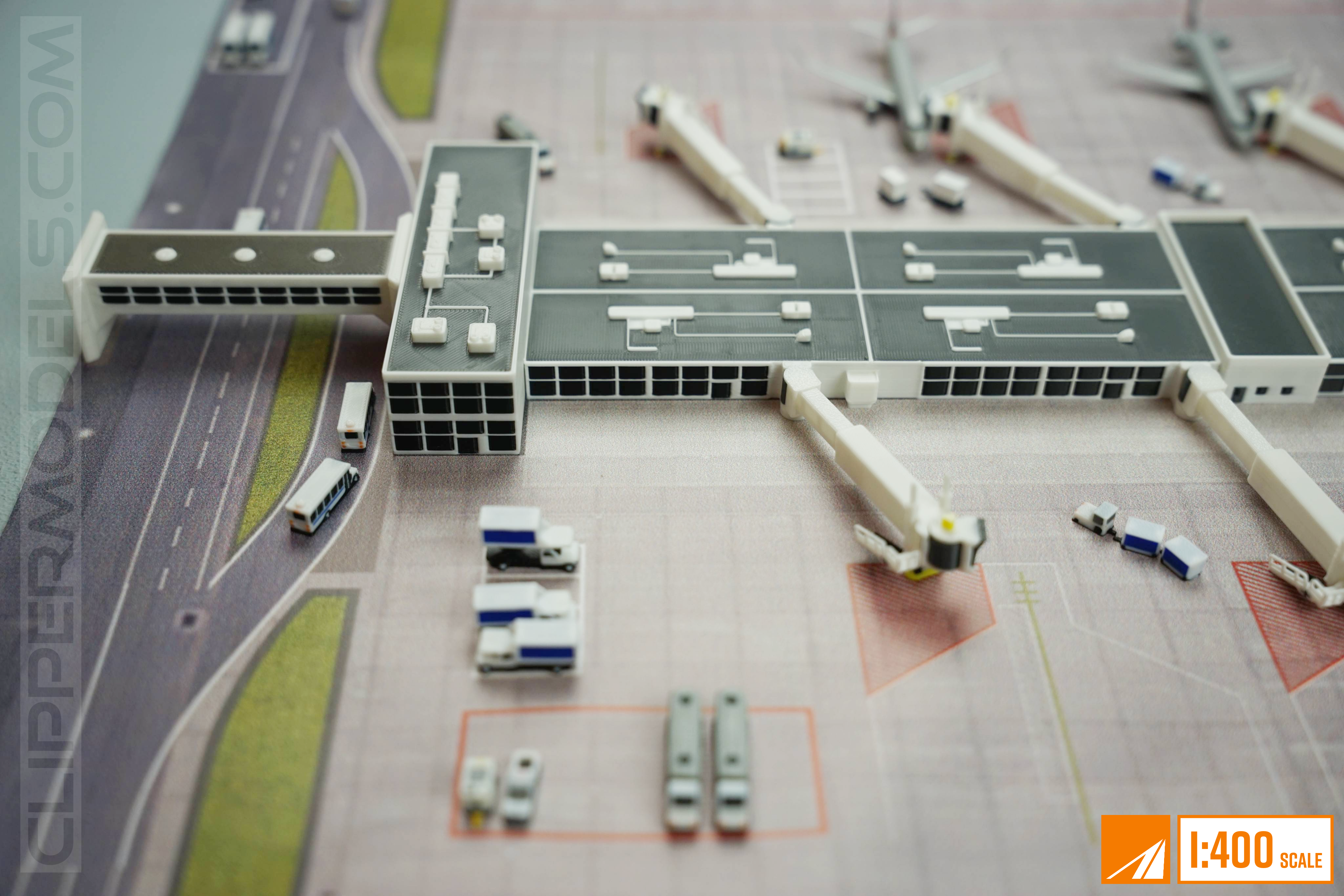 1:400 Regional Airport Concourse/ Terminal