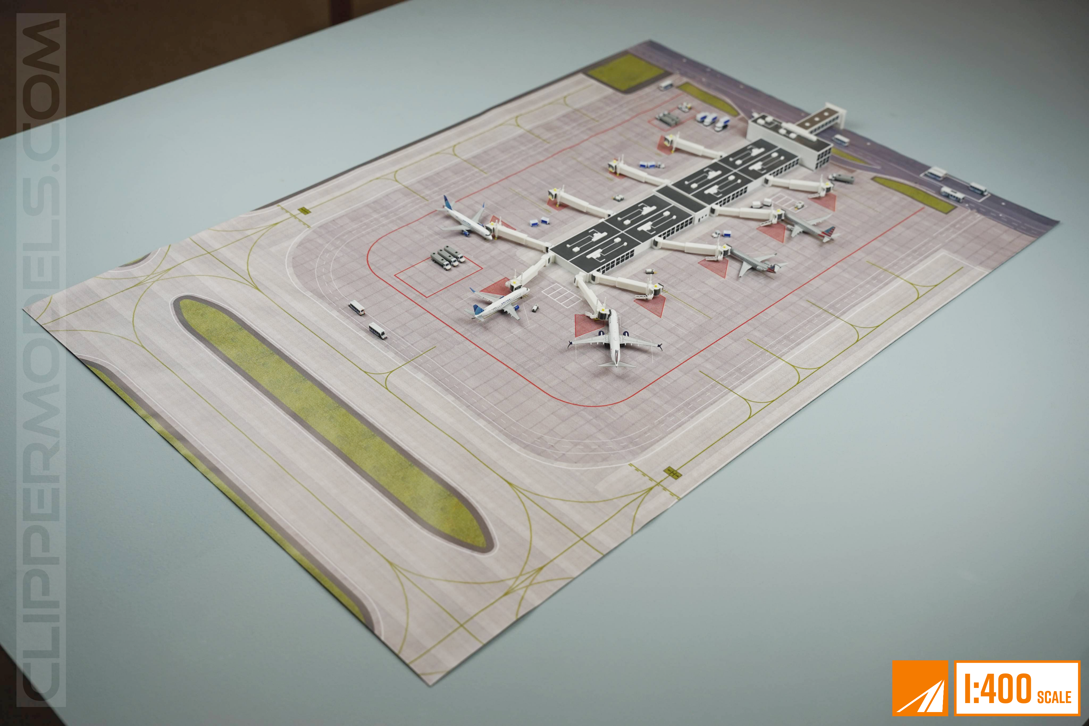1:400 Regional Airport Concourse/ Terminal