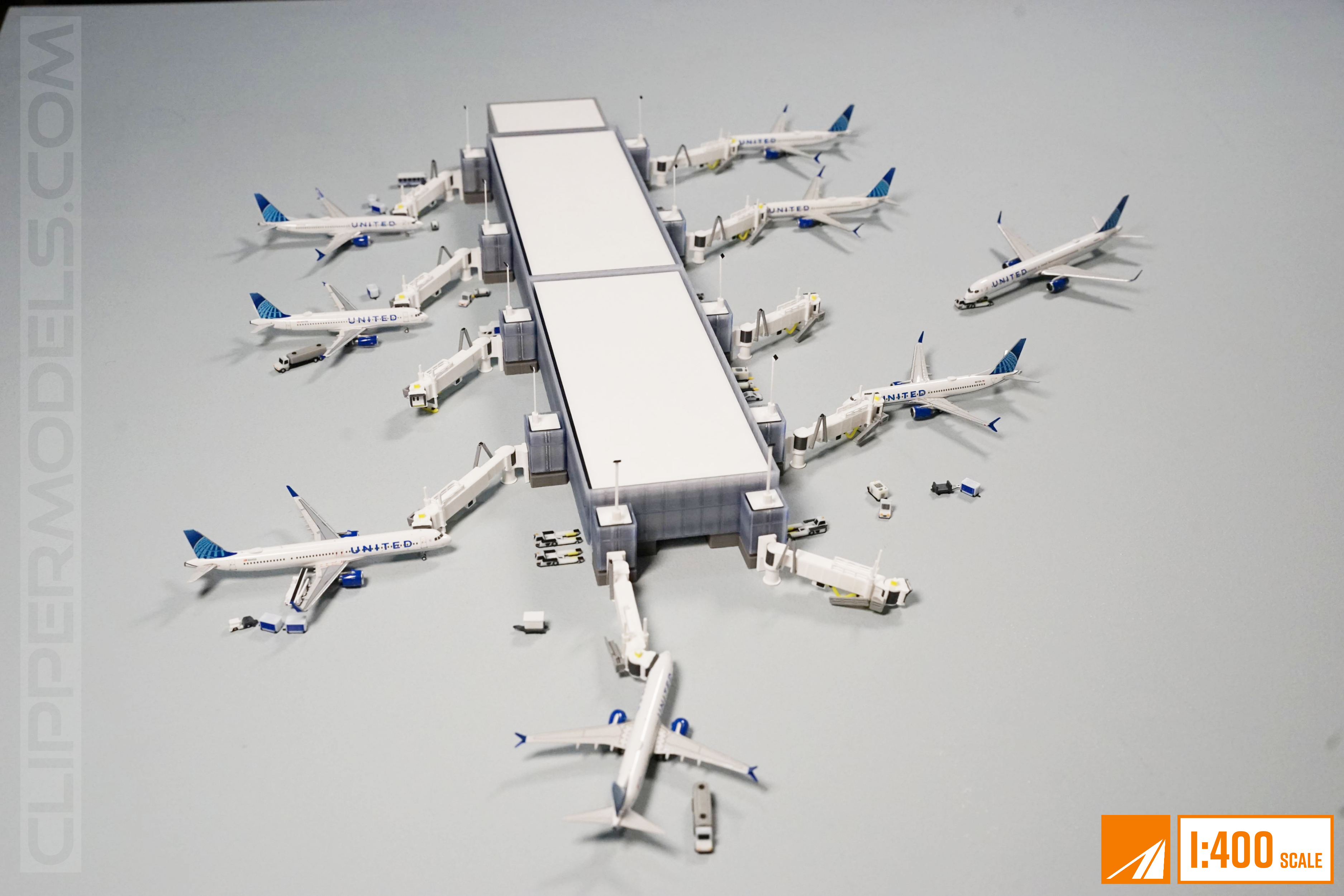 The Airport Concourse (1:400 Model Airport Terminal with Glass facade) | AIRPORT Set