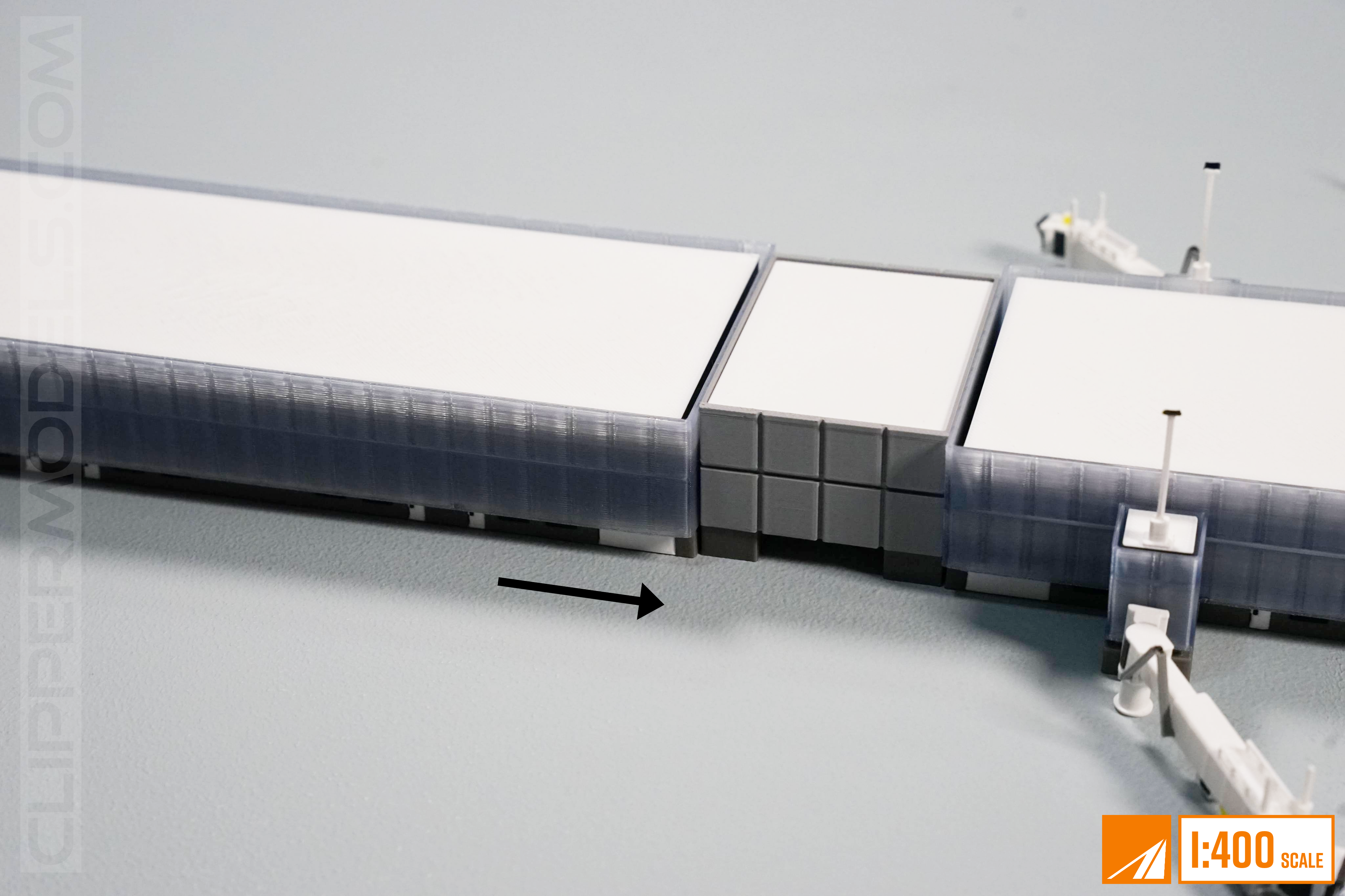 The Airport Concourse (1:400 Model Airport Terminal with Glass facade) | Starter Set