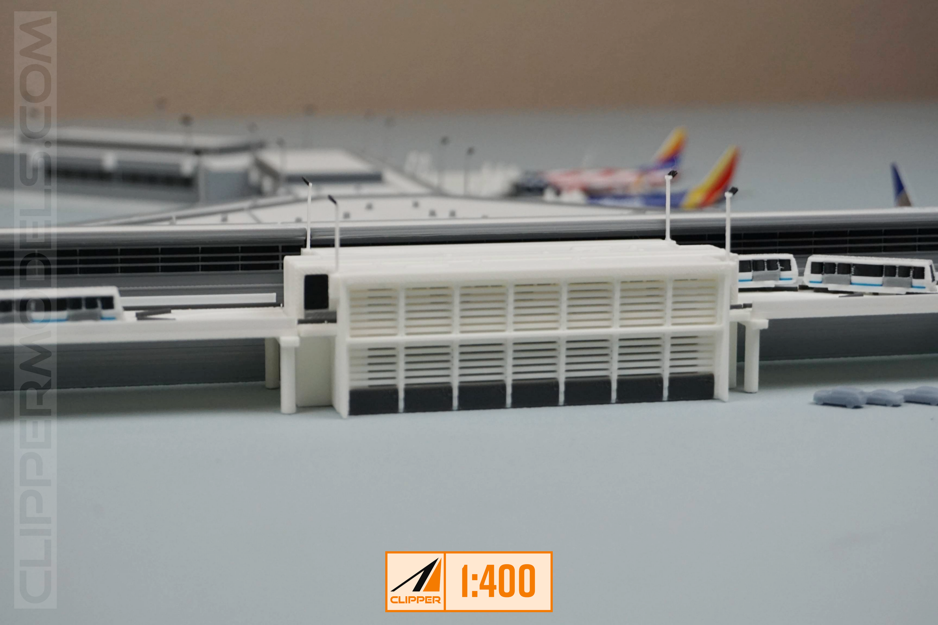 1:400 Automatic People Mover Train | Model Airport Add-on