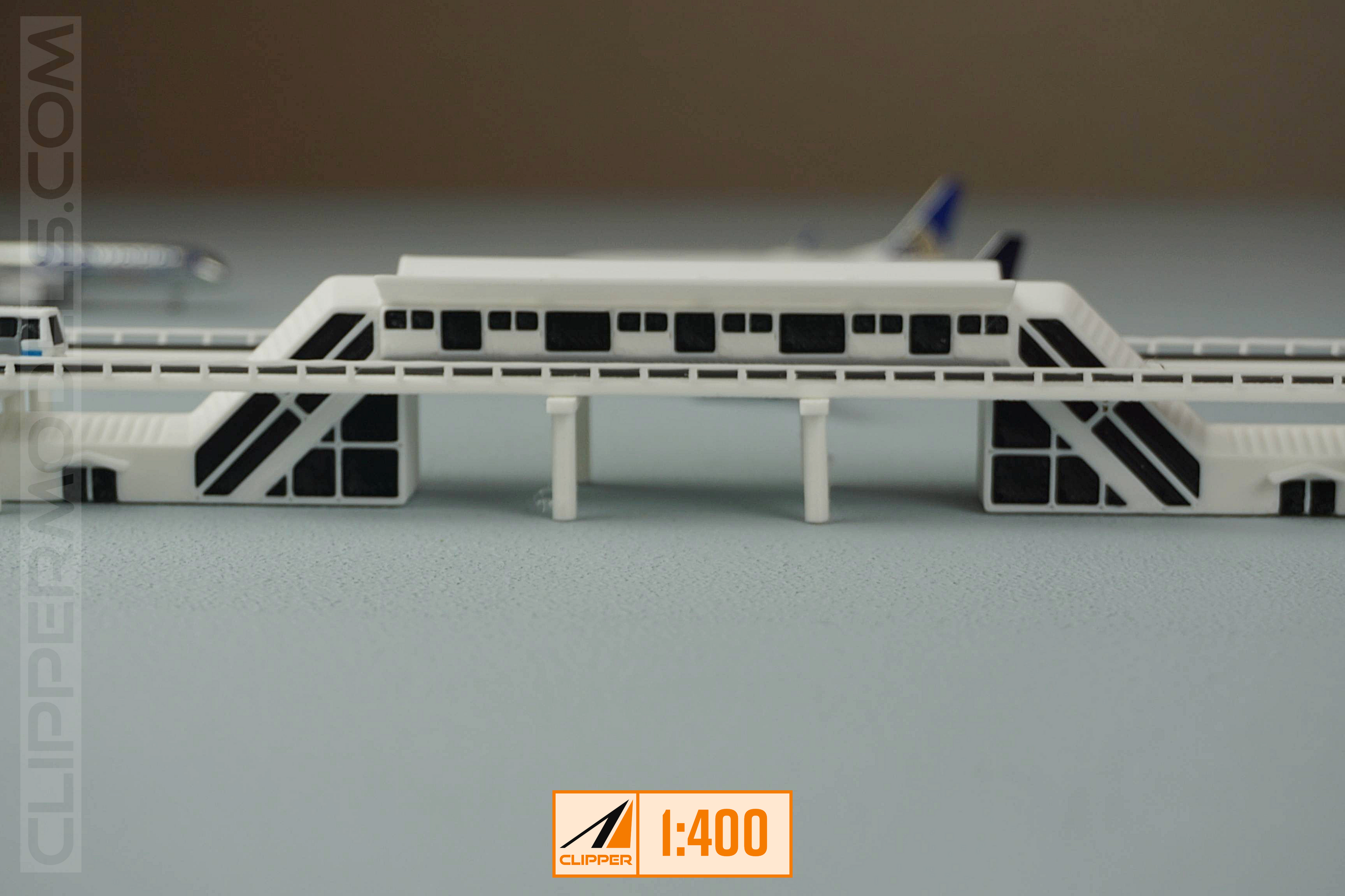 1:400 Automatic People Mover Train | Model Airport Add-on
