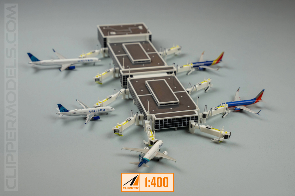 1:400 Model Airport Terminal/ Concourse V2